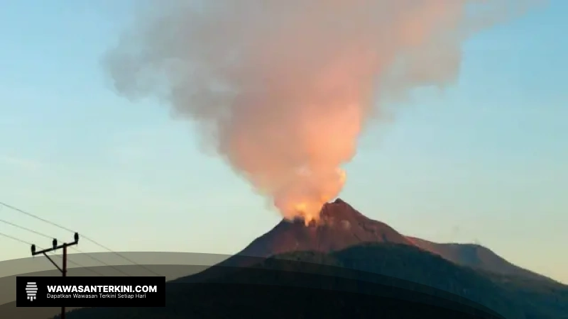 Erupsi Gunung Lewotobi: Warga Diimbau Waspada dan Mengungsi